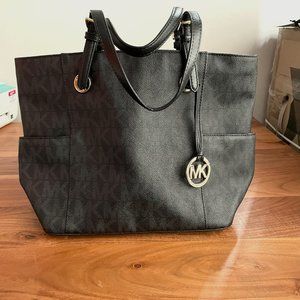 Michael Kors Leather Purse